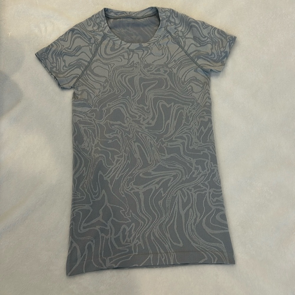 Lululemon Swiftly Tech Short-Sleeve 2.0